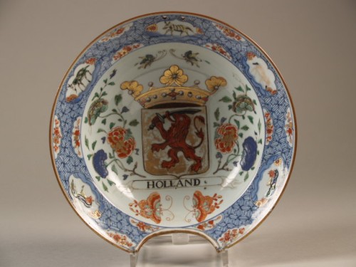 Scheerbekken met het wapen van Holland, chine de commande, famille verte, imari