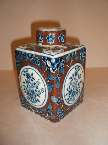 Theebus met chinoiserie decor
