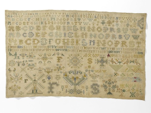 Merkletterlap van fijn linnen, geborduurd met zijden garen, gemerkt F.S. 1711