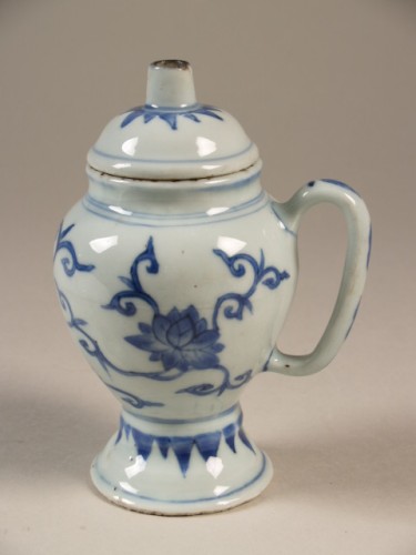 Mosterdpot met deksel met floraal decor, chine de commande
