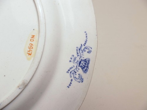 Bord met blauwwit chinoiserie decor van landschap