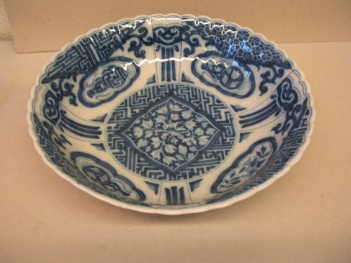 Schotel met chinoiserie decor