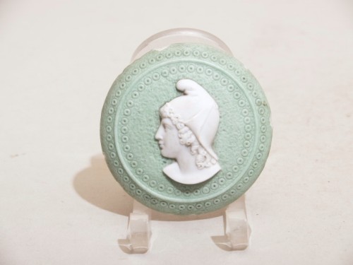 Medaillon met decor van portret van Marianne