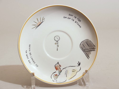 Ontbijtservies met polychroom decor, decor de familie kakelbont