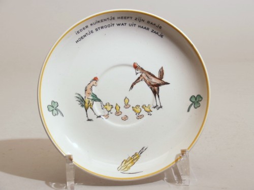Ontbijtservies met polychroom decor, decor de familie kakelbont