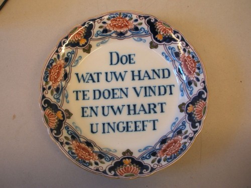 Schotel met spreuk als dank voor jarenlange samenwerking