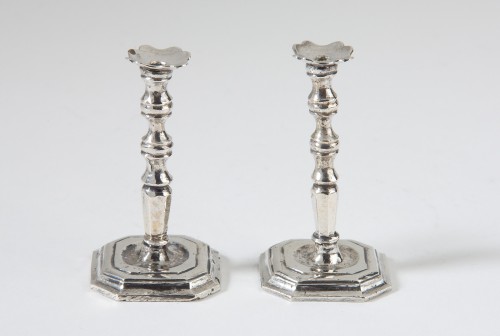Zilveren paar miniatuur kandelaars