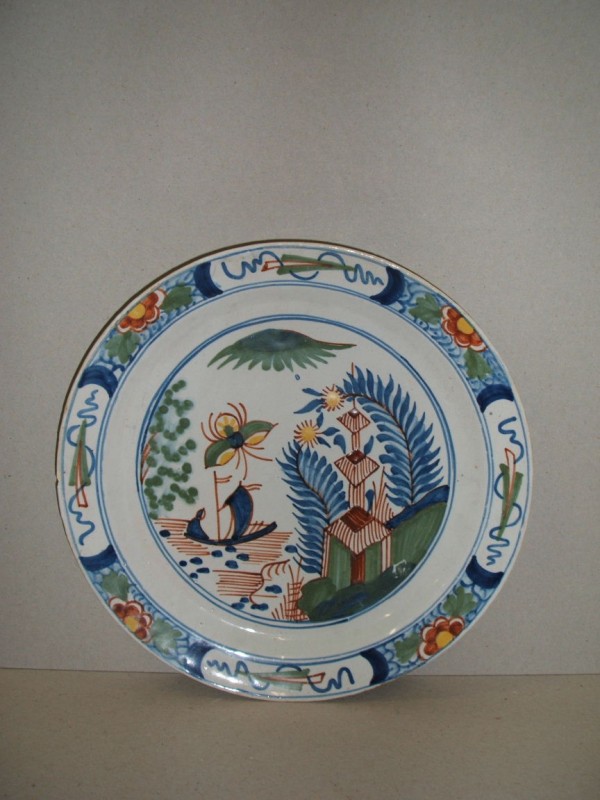 Schotel met chinoiserie decor