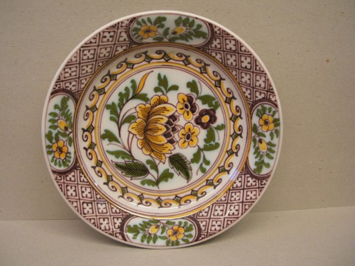 Schotel met chinoiserie decor