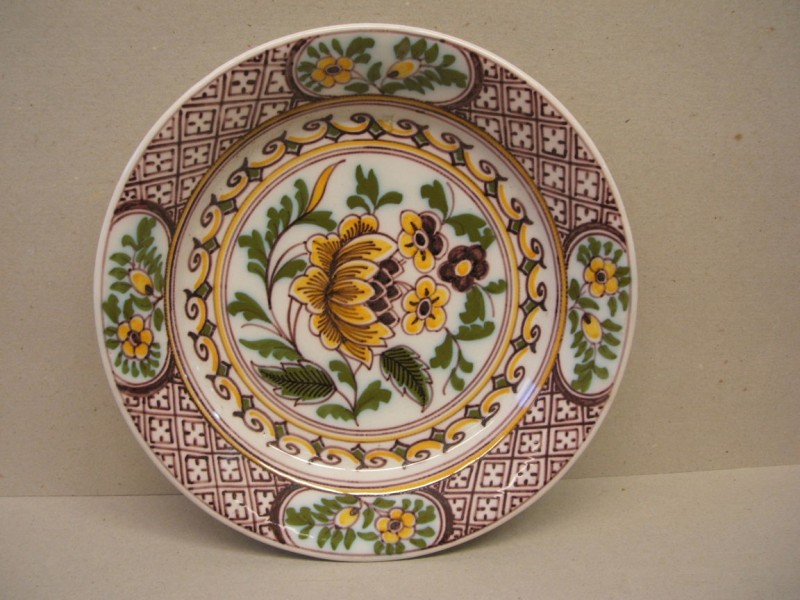 Schotel met chinoiserie decor