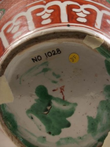 Pot met decor van intocht met rijders te paard