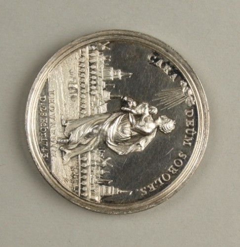 Penning geboorte Prinses Carolina 28 febr. 1743 te Leeuwarden, dochter van prins Willem IV en prinses Anna