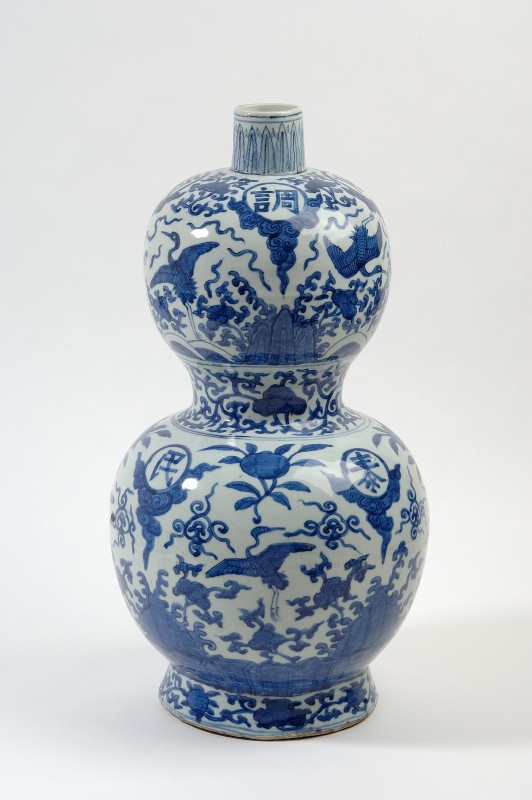 Kalebasfles met blauwwit decor van kraanvogels en karakters