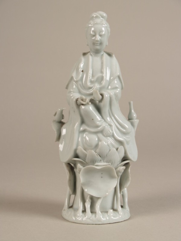 Godenbeeld, voorstellende Guanyin, blanc de chine