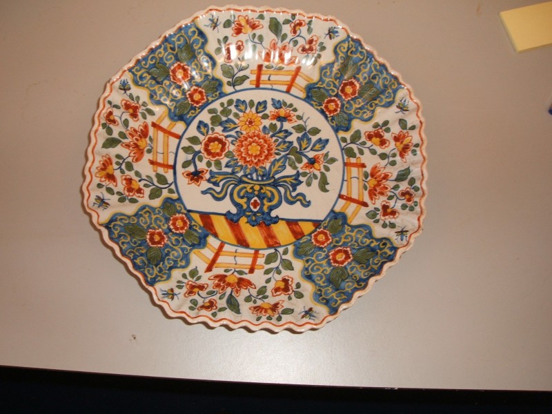 Achtkantig schaaltje met chinoiserie decor