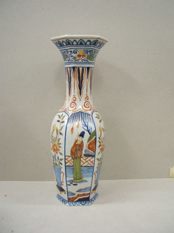 Vaas met chinoiserie decor