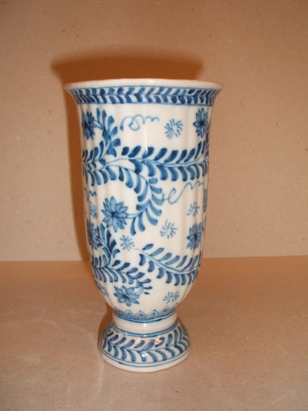 Beker met floraal decor