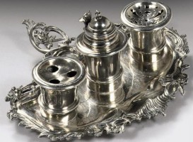 Nieuwe aanwinst: 18de-eeuws zilveren inktstel uit Harlingen